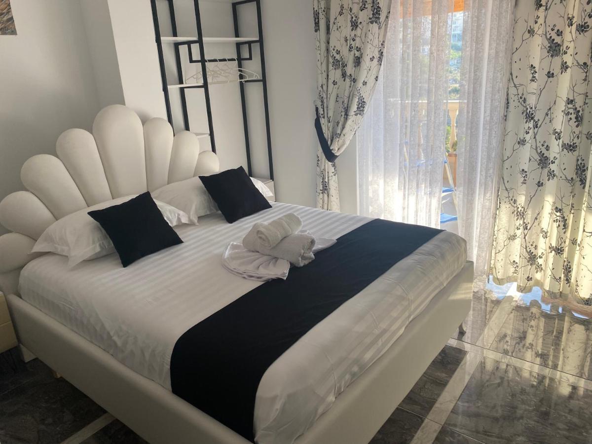Vila Sinani Sarande Ngoại thất bức ảnh